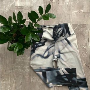 Nike Dry Fit Leggings